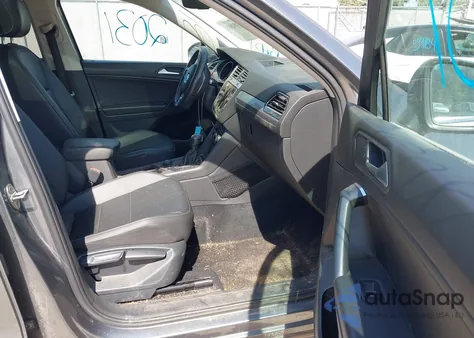 2021 Volkswagen Tiguan 2.0T Se/2.0T Se R-Line Black/2.0T Sel z USA, uszkodzony, nr VIN 3VV2B7AX4MM021283